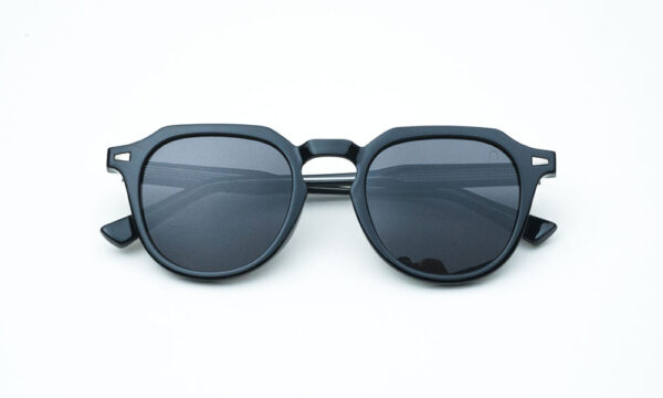 Divine Dusk round sunglasses for oval faces