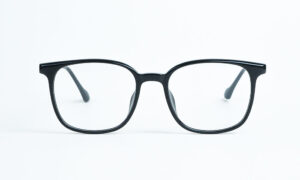 Square Shining Black Eyeglass