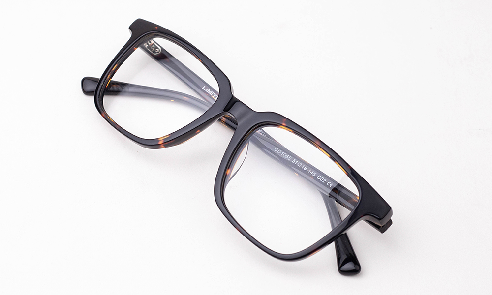 Acetate Square Animal Printed Eyeglass - Image 4