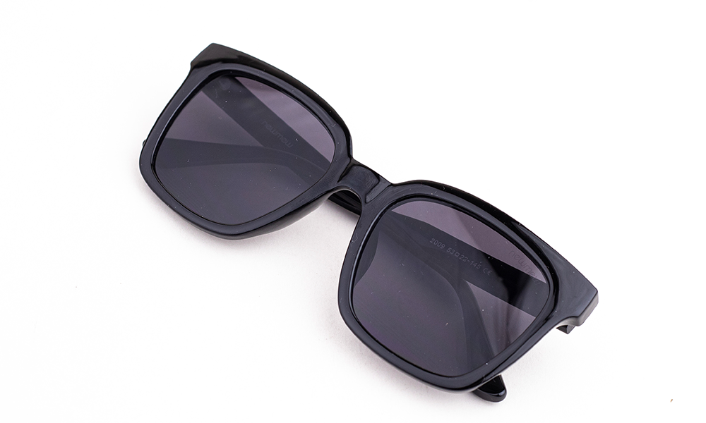 Shining Black Stylish Sunglasses