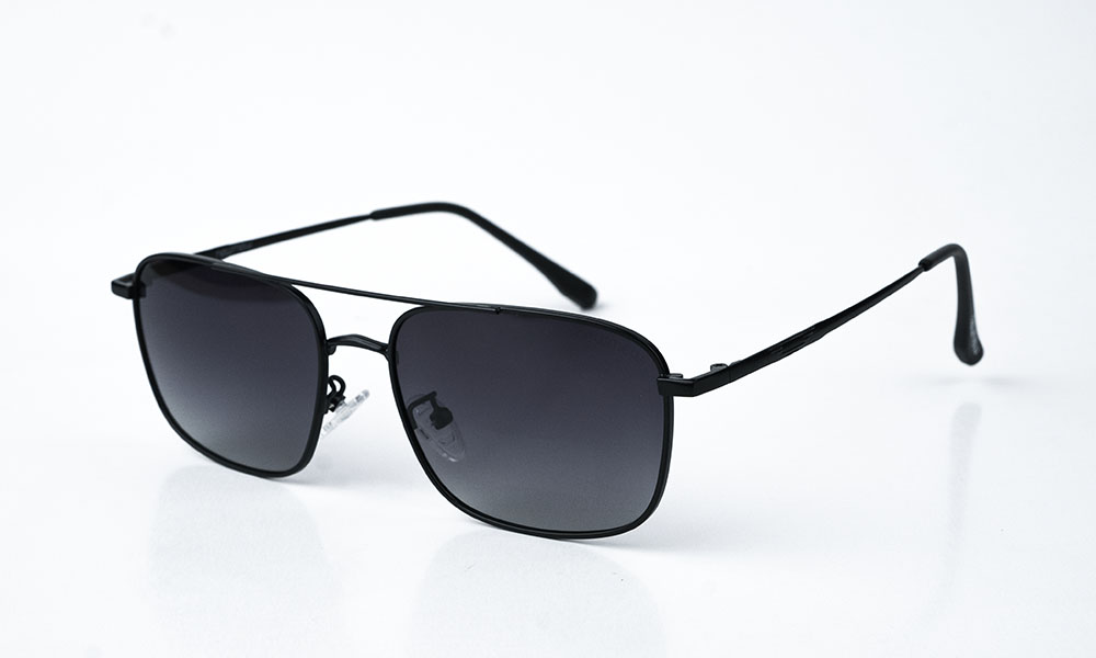 Polarized Shaded Black Sunglass - Image 3