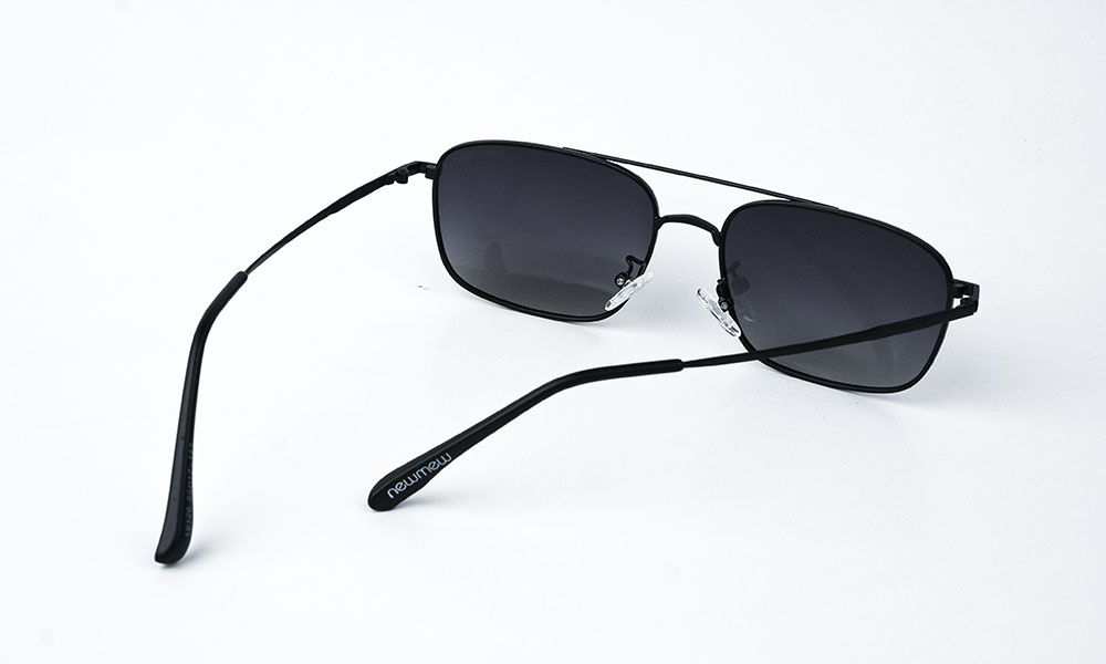 Polarized Shaded Black Sunglass