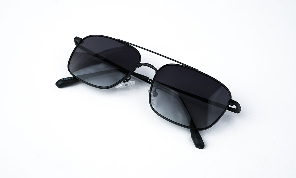 Polarized Shaded Black Sunglass - Image 2