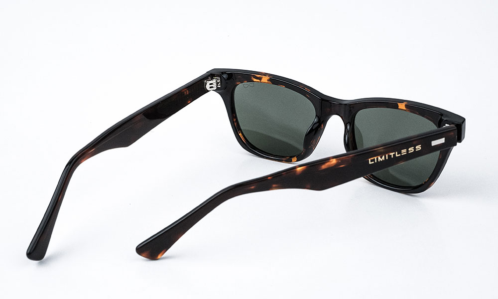 Shiny Printed Square Sunglass