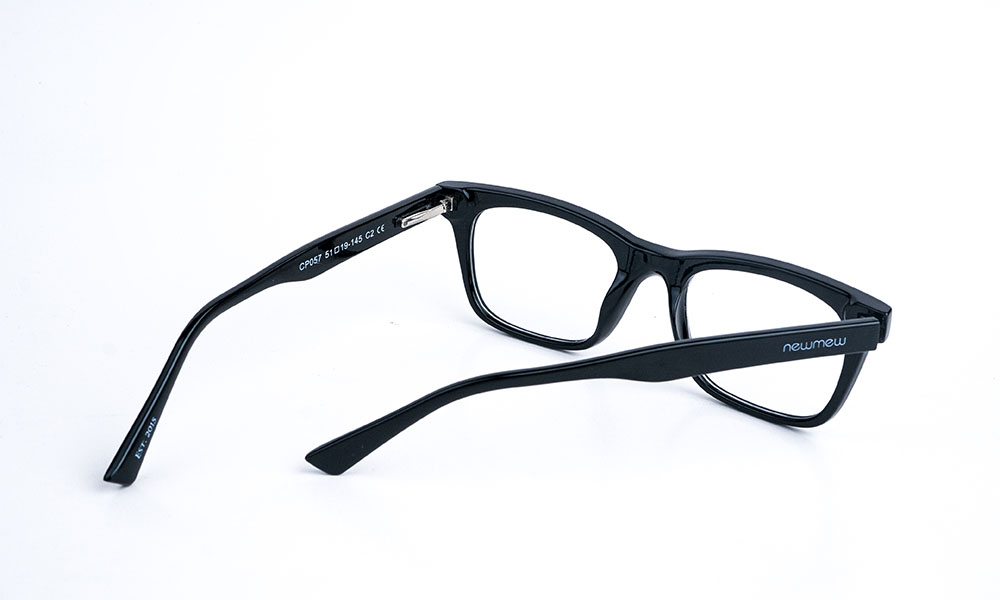 Square Shiny Black Eyeglass