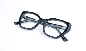 Cat Eye Shining Black Eyeglass