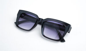 Grey Square Gradient Sunglass