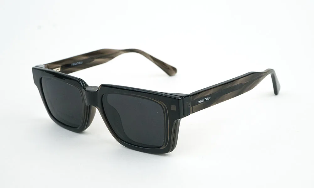 Leopard Black Magnetic Frame
