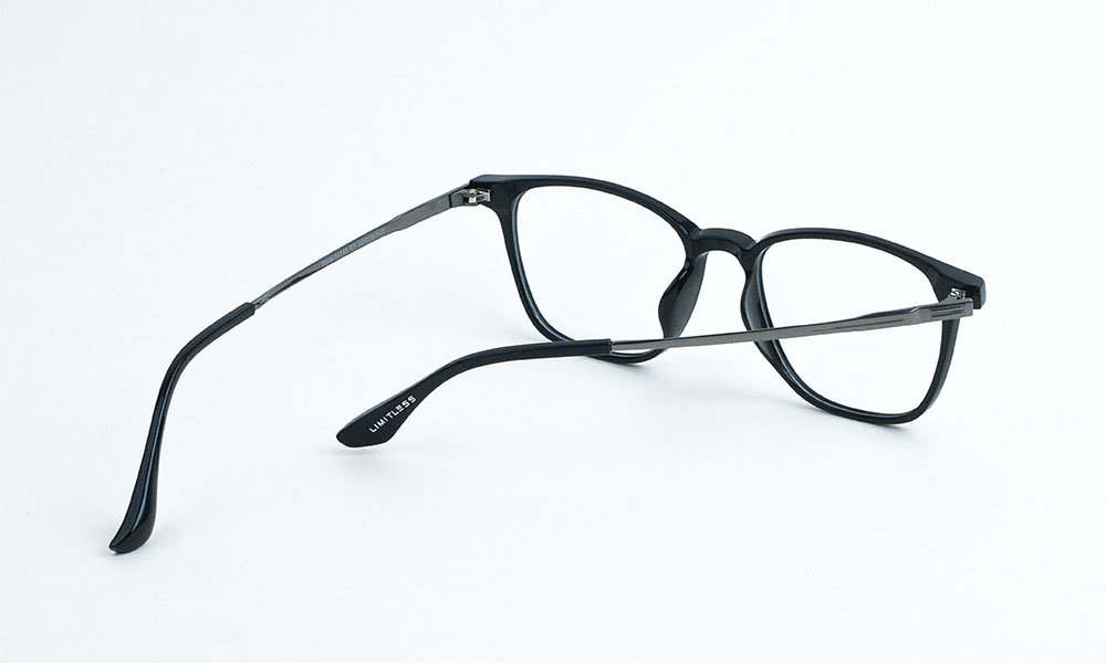 Shiny Black Titanium Eyeglass