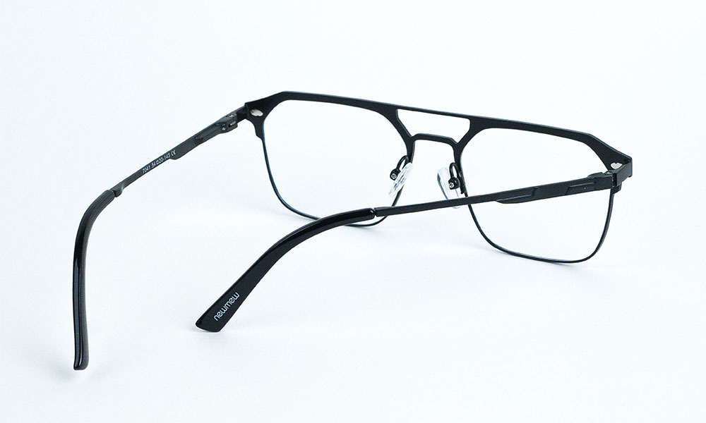 Black Magnetic Clip On Eyeglass