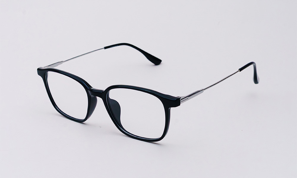 Limitless Glossy Black Eyeglass