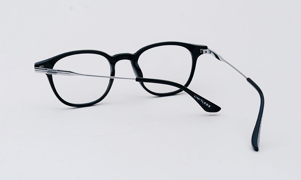 Limitless Titanium Unisex Eyeglass