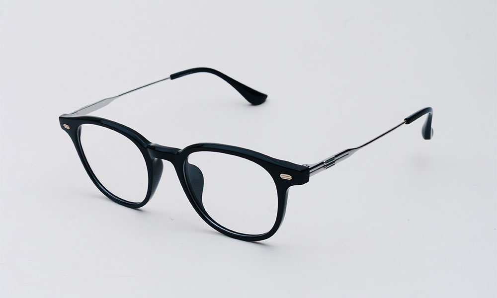 Limitless Titanium Unisex Eyeglass