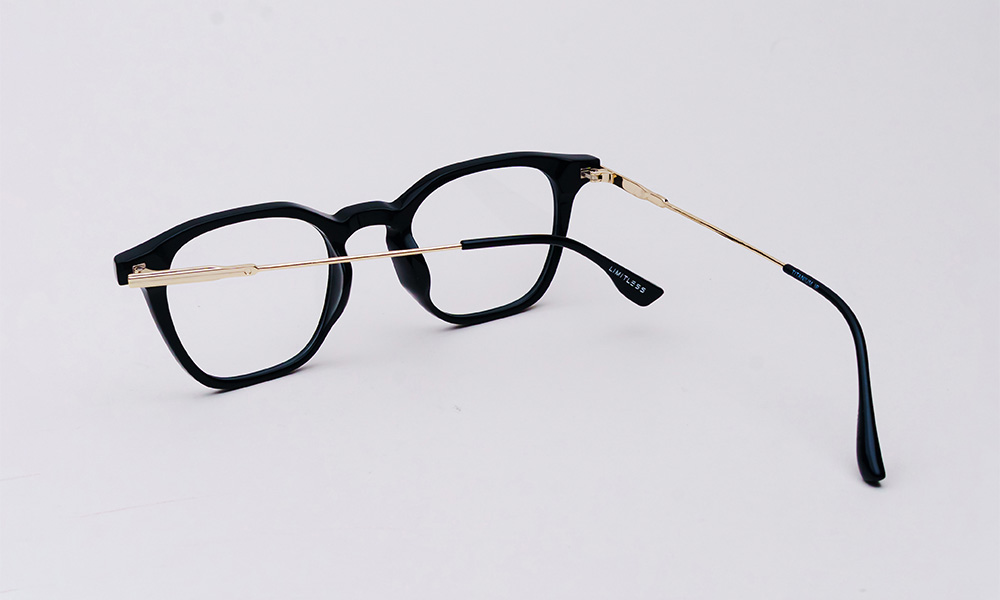 Limitless Black Curve Eyeglass