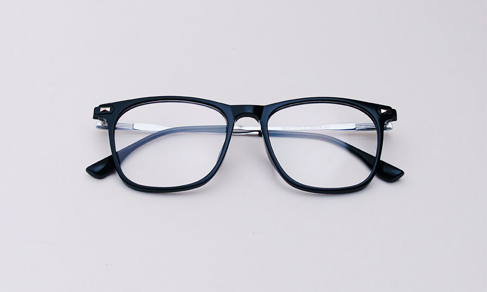 Limitless Titanium Square Eyeglass