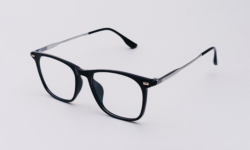 Limitless Titanium Square Eyeglass